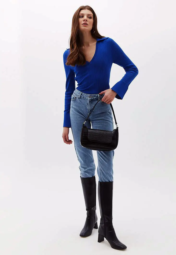 شلوار مامان فیت جین آبی پیرهن دخترونه چکمه بلند